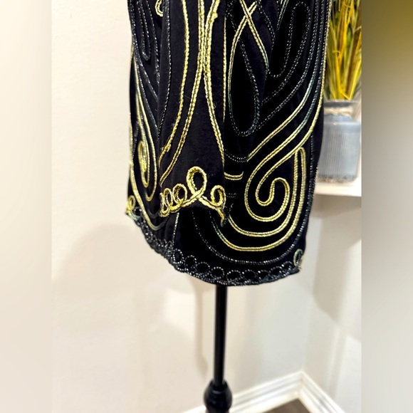 Christopher & Banks Black and Gold Embellished 3/4 Sleeve Blouse size Medium - Picture 3 of 7